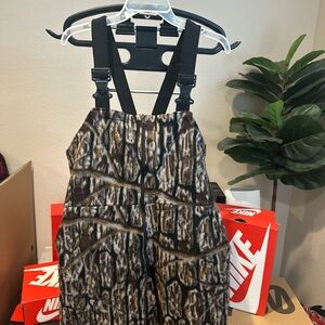 Vintage Cabela's Black and Brown camo Patterned cOveralls